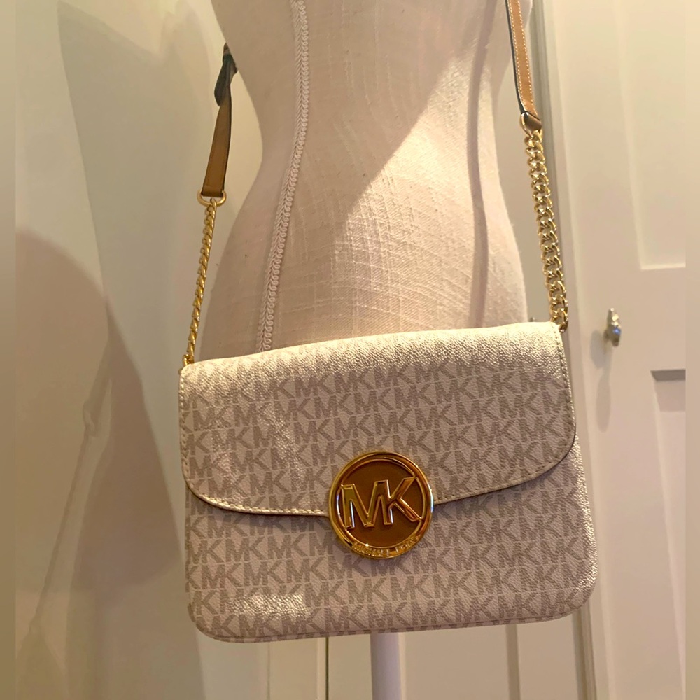 🎈MICHAEL KORS CROSSBODY HANDBAG🎈NWOT EXCELLENT CONDITION! NEVER USED! - Picture 13 of 13